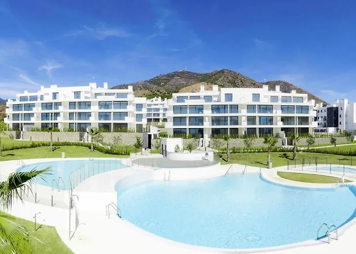 Mara's - Higueron West - Signature Ground Floor With Private Pool Fuengirola