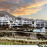 Mara's - Higueron West - Signature Ground Floor With Private Pool Fuengirola