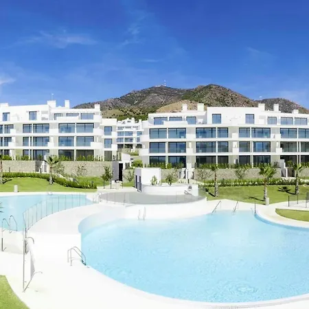 Mara's Higueron West - Signature Ground Floor With Private Pool 푸엔히롤라