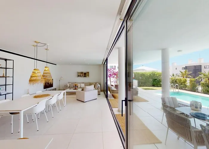 Mara's - Higueron West - Signature Ground Floor With Private Pool * Fuengirola