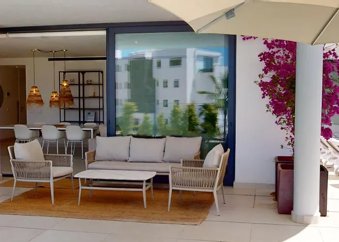 Mara's - Higuerón West - Signature Ground Floor With Private Pool Apartamento *