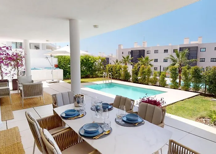 Mara's - Higueron West - Signature Ground Floor With Private Pool * Fuengirola
