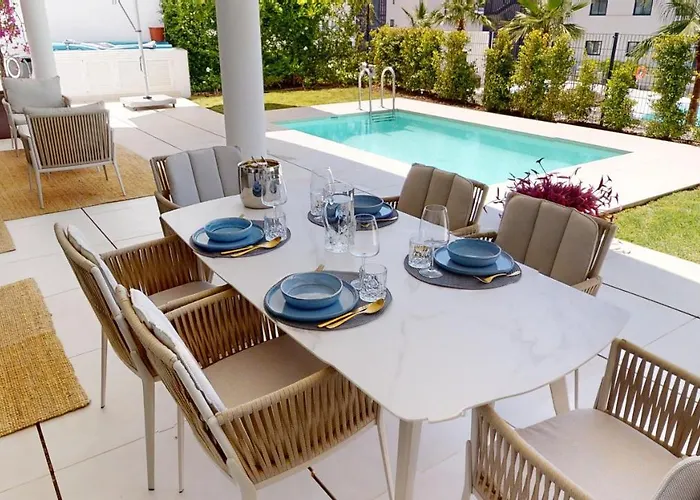 Mara's - Higueron West - Signature Ground Floor With Private Pool Apartment