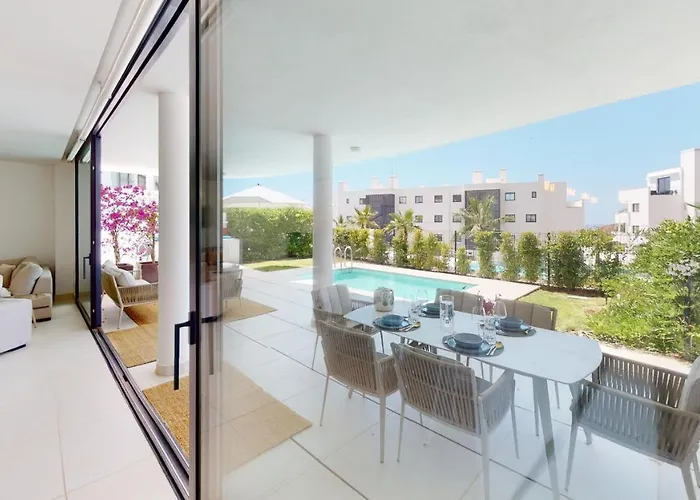 Mara's - Higueron West - Signature Ground Floor With Private Pool Fuengirola