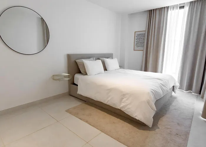Mara's - Higueron West - Signature Ground Floor With Private Pool Fuengirola