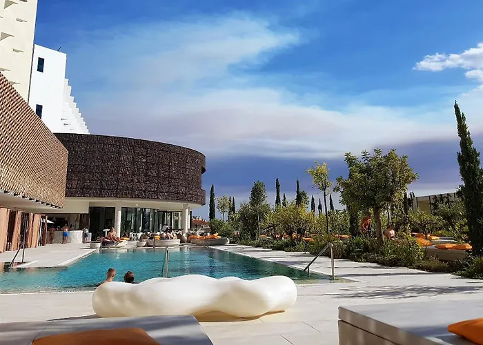 Mara's - Higueron West - Signature Ground Floor With Private Pool